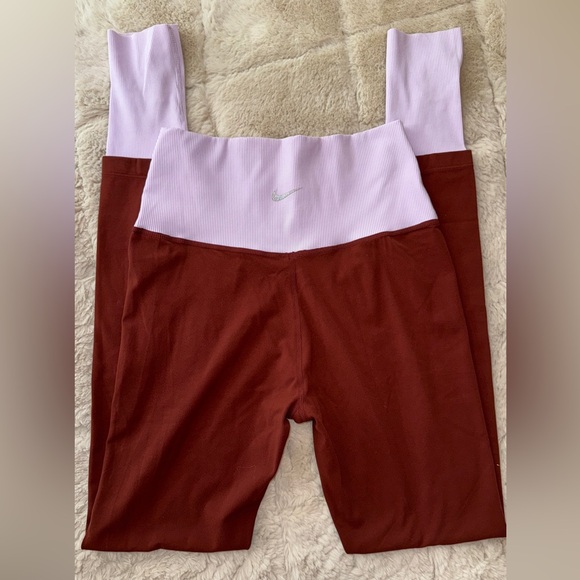 Womens Nike Yoga Luxe High-Waisted 7/8 Color-Block Leggings Pants - Picture 1 of 3